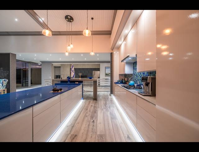 4 BEDROOM HOUSE FOR SALE IN PINNACLE POINT GOLF ESTATE